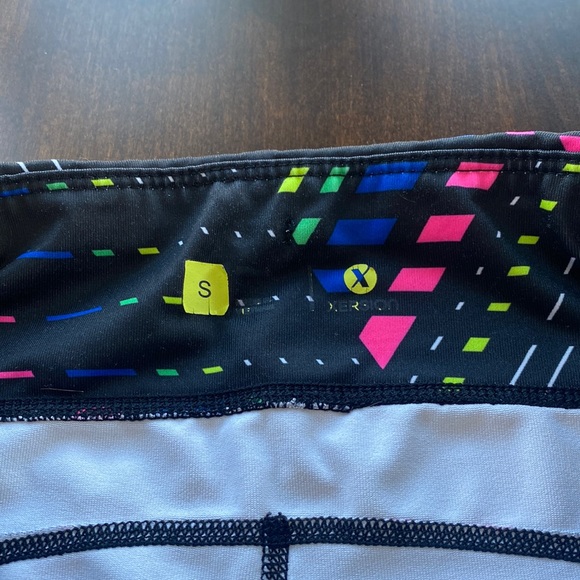 Xersion crop workout leggings - Picture 4 of 5